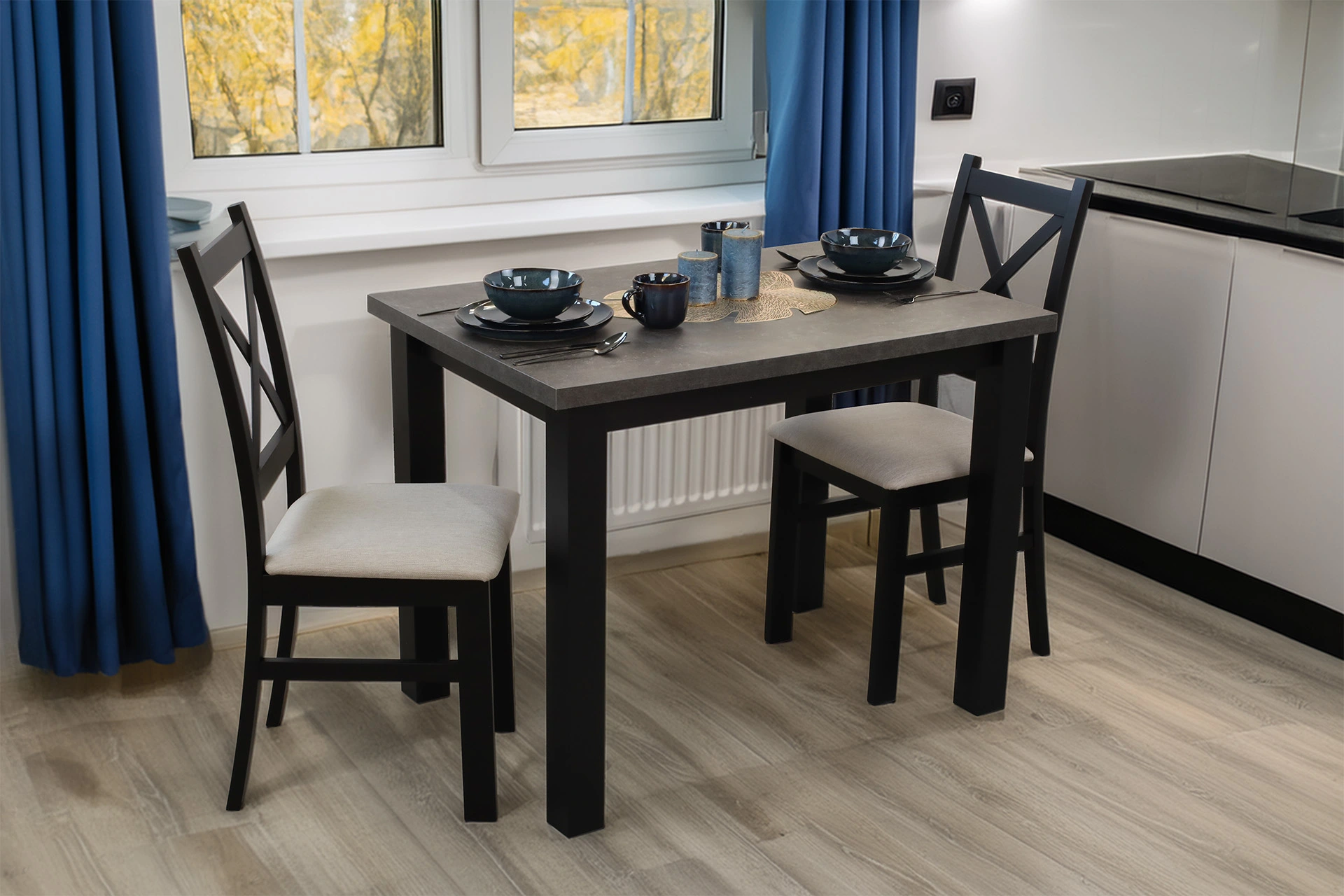 Tisch 100x70 mit 2 Stühlen M004-2 Schwarz/Beton